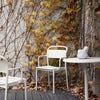 Linear Steel Stol med armlæn - Pale Blue 