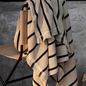 Strandhåndklæde i økologisk bomuld Alee